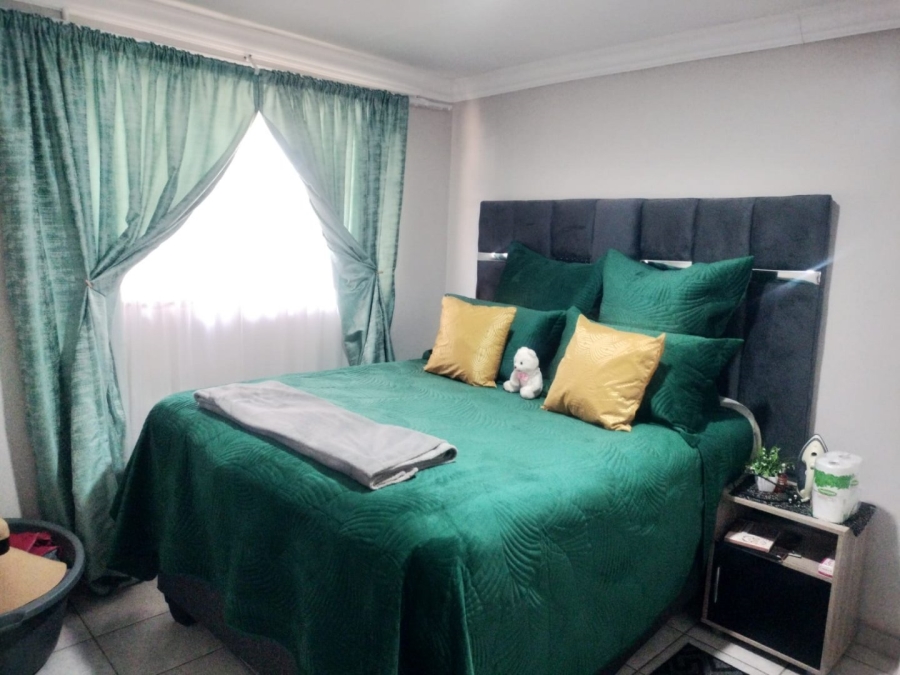 2 Bedroom Property for Sale in Bloemside 5 Free State